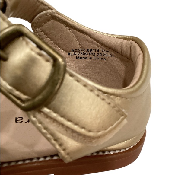 Felix & Flora Girl's Dress Sandals Gold Closed Toe Princess - size 8, NWOT‎ - Picture 4 of 7